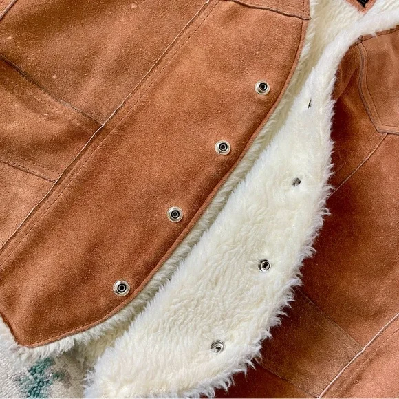 Vintage Caramel Brown Suede Leather Vest Cream Sherpa Lining Large Western - Picture 8 of 11
